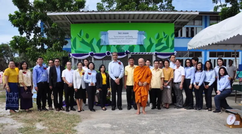Photo Release: Indorama Ventures hands over Waste Recycle Bank Building to Krok Yai Cha School, Rayong