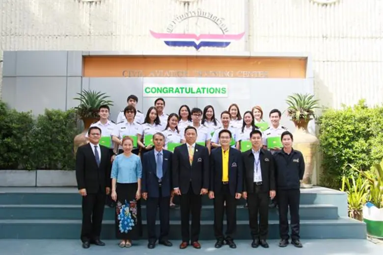 พลเรือตรี ปิยะ อาจมุงคุณ ผู้ว่าการสถาบันก...