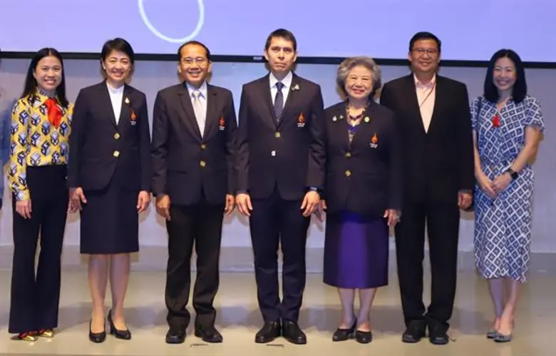 ศาสตราจารย์ นายแพทย์นิธิ มหานนท์ เลขาธิกา...