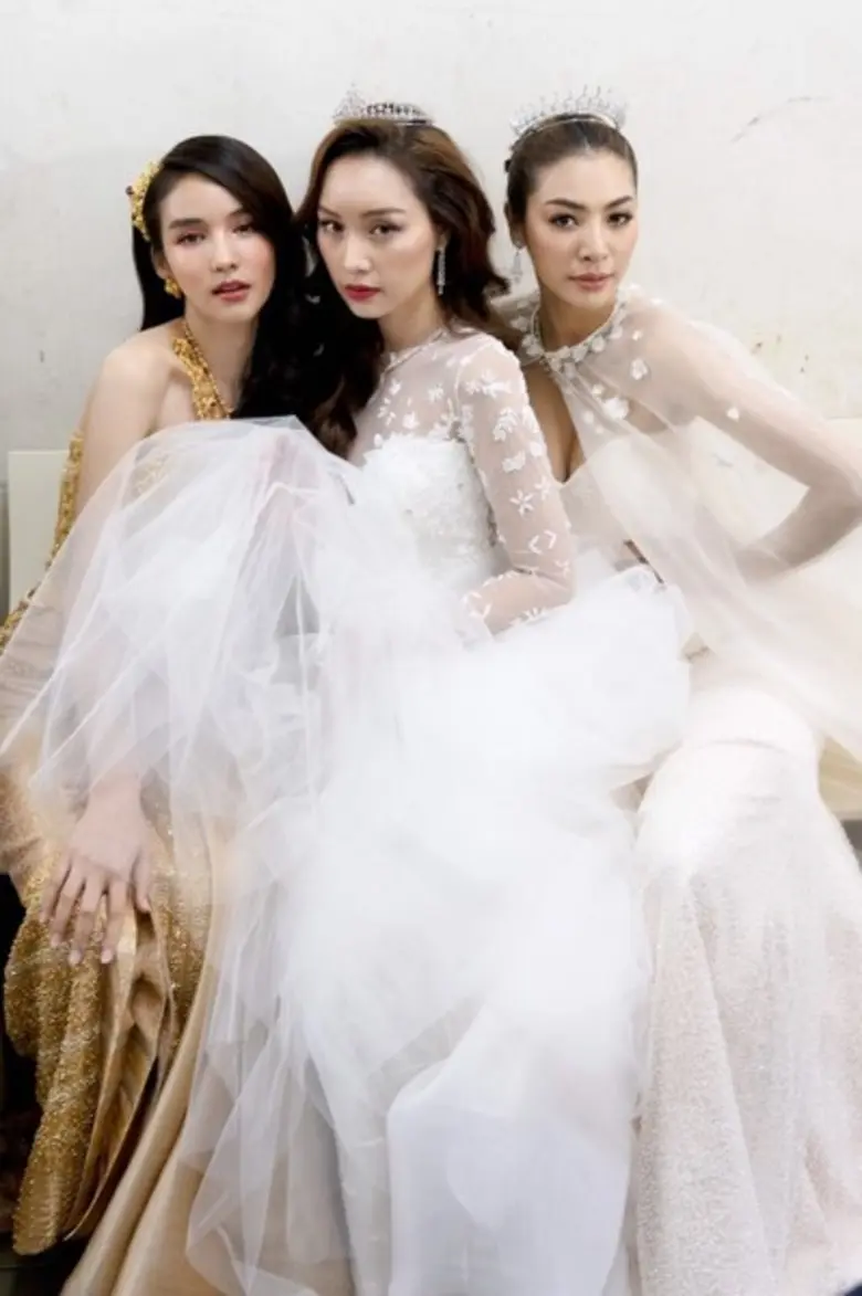 สวยงามเกินจินตนาการ สุดยิ่งใหญ่เกินคำบรรยายกับแฟชั่...