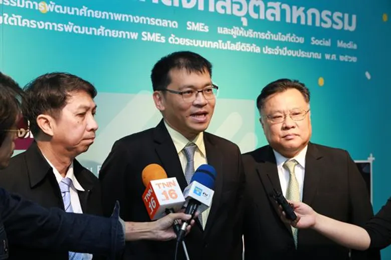 กสอ. ติดอาวุธเอสเอ็มอี สร้างแบรนด์ผ่านสื่อออนไลน์และโซเชียลมีเดีย เพิ่มยอดขายรวมเดือนละ 37 ล้านบาท คาดต่อปียอดขายเพิ่มกว่า 445 ล้านบาท