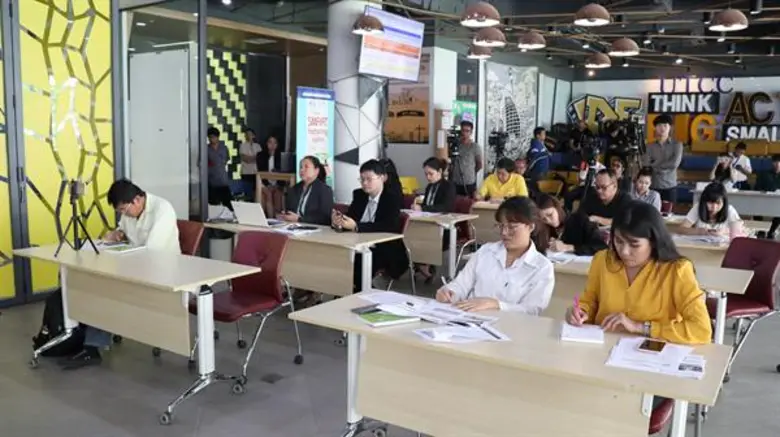 ม.หอการค้าไทย เผยดัชนี SMEs Q2/2562 ปรับลด เชื่อมาตรการกระตุ้น ศก.ช่วยฟื้น ธพว.ชูแนวทางยกระดับผู้ประกอบการคู่เติมทุนดอกเบี้ยต่ำ สร้างธุรกิจแกร่ง