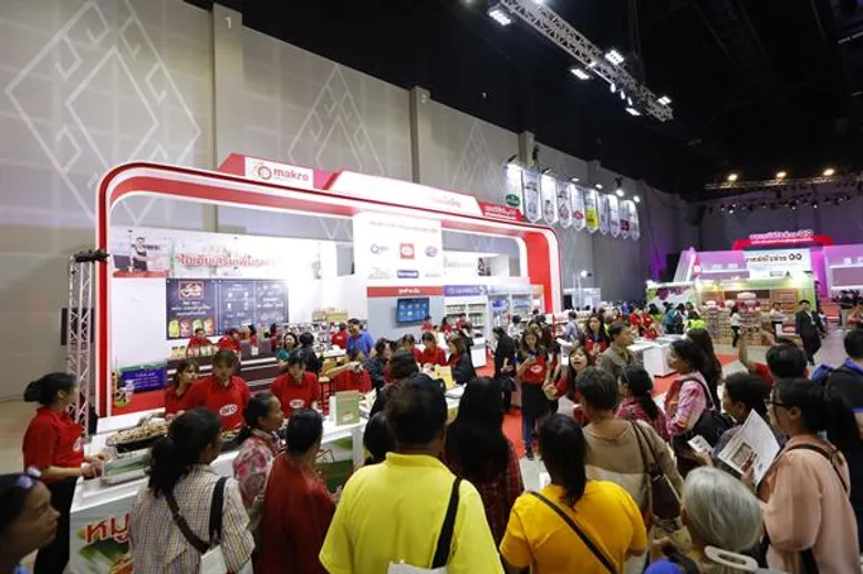 แม็คโคร จัดใหญ่งานตลาดนัดโชห่วย ๑๑ “ขอนแก่น” ขานรับอัตราการเติบโตสวนกระแส ดัน ครัวชุมชน ส่งสินค้าพร้อมทาน-พร้อมปรุง ติดปีก ชูคอนเซ็ปต์งานเดียวครบ ตอบทุกโจทย์ร้านค้า