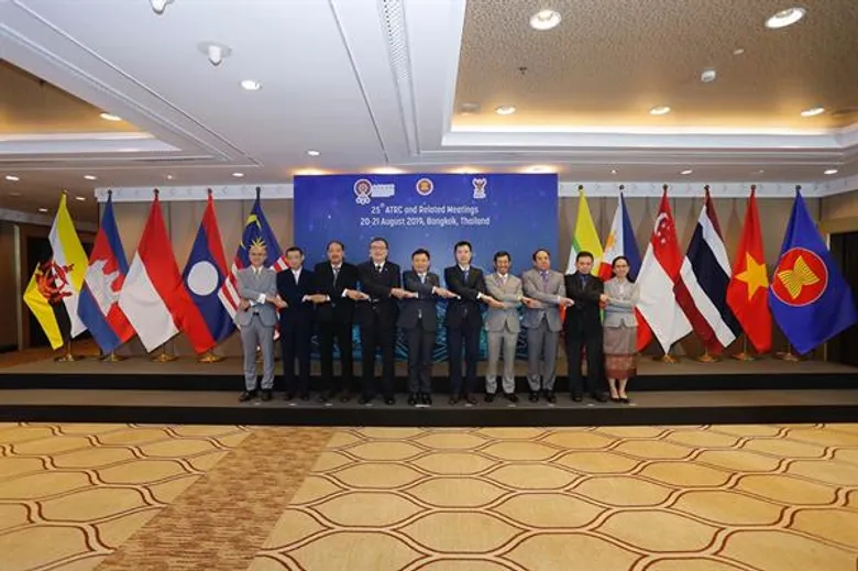 กสทช. เจ้าภาพประชุมใหญ่ ต้อนรับเพื่อนบ้านอาเซียน เร่งหาข้อสรุป “โอทีที” เสนอการเรียกเก็บค่าบริการใช้โครงข่ายจากผู้ประกอบการ ย้ำประชาชนไม่ได้รับผลกระทบ ใช้บริการได้เหมือนเดิม