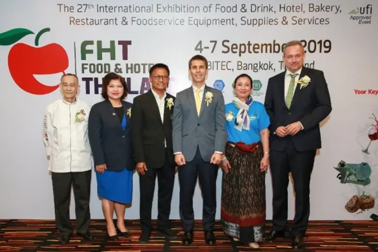 กฤษณะ แก้วธำรงค์ ผู้อำนวยการฝ่ายโฆษณาและป...
