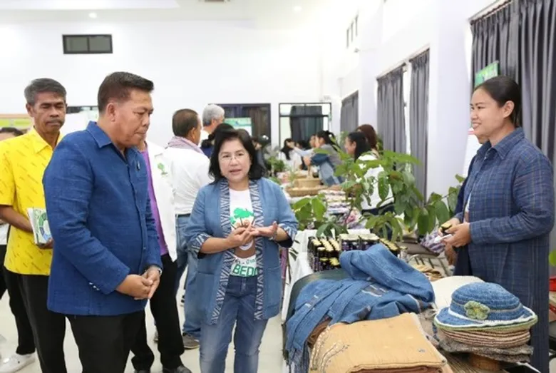 เบโด้ ลุยต่อเนื่องจัด Road Show ที่สกลนคร ชุมชนต้นแบบเศรษฐกิจชีวภาพ สานต่อโครงการ“ชุมชนไม้มีค่า-ป่าครอบครัว ตามหลัก BEDO Concept”