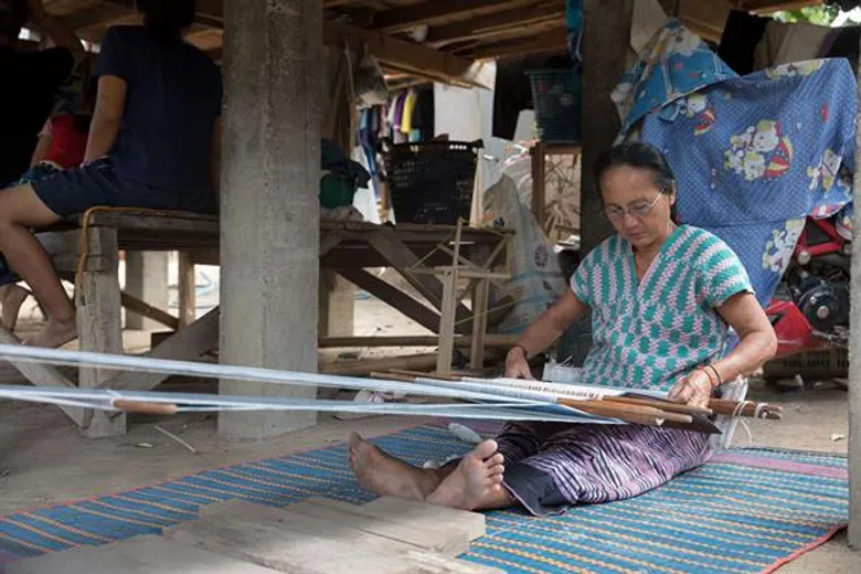 “ชุมชนหล่ายแก้ว” ผสานวิถีชีวิตคนสองยุคสู่ธุรกิจชุมชนยั่งยืน