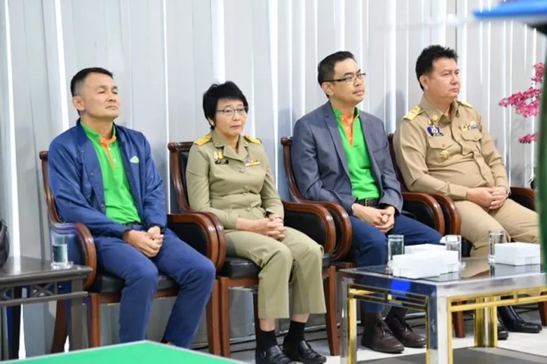 มกอช. มอบป้ายรับรองสถานที่จำหน่ายสินค้า Q ตรวจสอบเข้มคุณภาพมาตรฐานปลอดภัย GAP