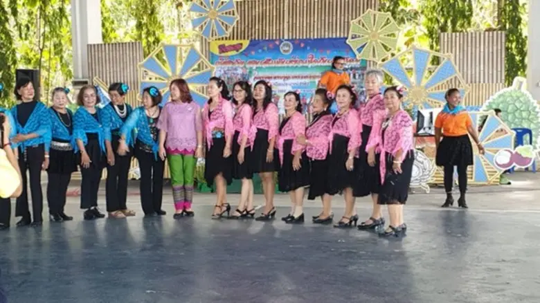 เทศบาลนครระยองจัดการแข่งขันกีฬาพื้นบ้านผู...