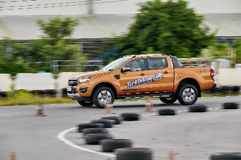 ฟอร์ดจับมือ จส. 100 สานต่อโครงการ Driving Skills for Life ปีที่ 12 เสริมทักษะการขับขี่ให้ 'ผู้หญิงขับชัวร์’