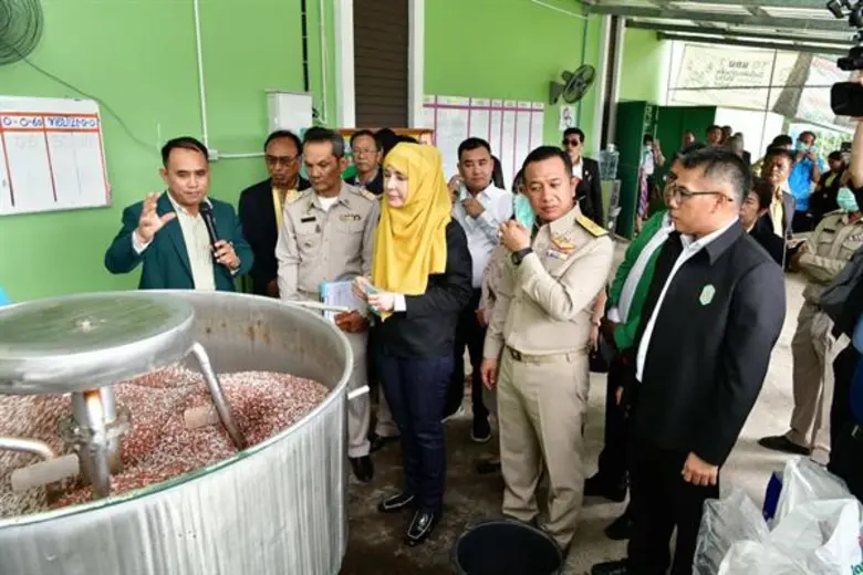 รมช.มนัญญา ลงพื้นที่จังหวัดสงขลา เยี่ยมชม...