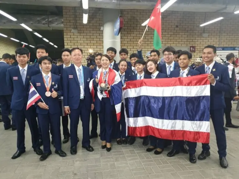 ก.แรงงาน ปลื้ม! เยาวชนคว้า 2 เหรียญทองแดง 12 เหรียญฝีมือยอดเยี่ยม จาก WorldSkills Kazan 2019 ดันไทยสู่อันดับ 19 จาก 63 ประเทศที่เข้าร่วมแข่งขัน