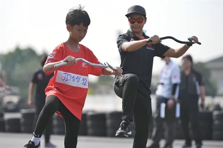 สมัครฟรี! เอ.พี.ฮอนด้า เปิดรับสมัครเยาวชนไทยร่วมโครงการ Race To The Dream โปรเจกต์สานฝันปั้นดาวบิดไทยสู่โมโตจีพี