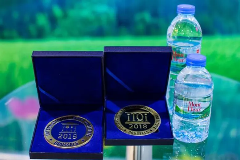 “น้ำแร่มองต์เฟลอ” สร้างชื่อบนเวทีประกวดระดับโลก “Superior Taste Award” คว้ารางวัลรสชาติยอดเยี่ยม เทียบเท่ามิชลิน 3 ดาว 2 ปีซ้อน พกความมั่นใจพร้อมขยายตลาด ตั้งเป้าส่วนแบ่ง 20%
