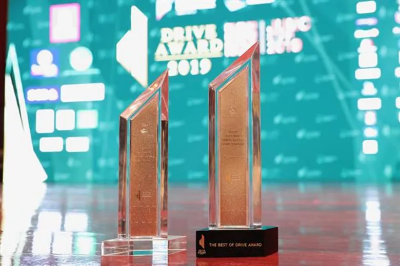 เอไอเอส คว้า 2 รางวัลใหญ่ “The best of DRIVE AWARD 2019” อันดับ 1 และ “DRIVE AWARD 2019 Excellence Technology” จากเวที “DRIVE AWARD 2019” ต่อเนื่องเป็นปีที่ 3