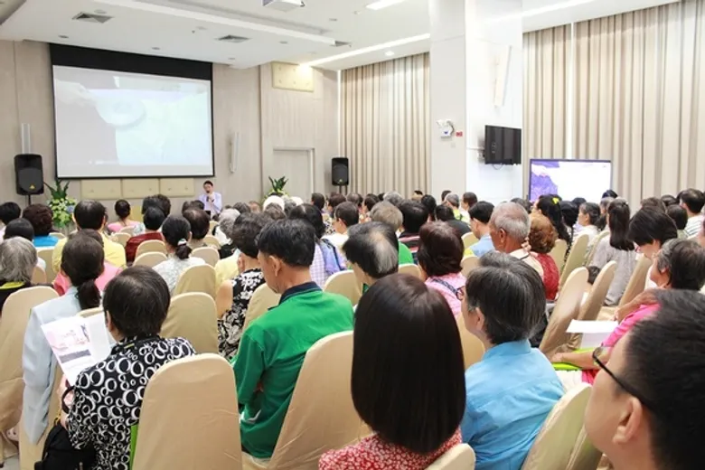 โรงพยาบาลสุขุมวิท จัดงานสัมมนาในหัวข้อ “เผยเคล็ดลับโรคปวดหลัง รู้ทันการป้องกันได้ และแก้ไขเป็น”