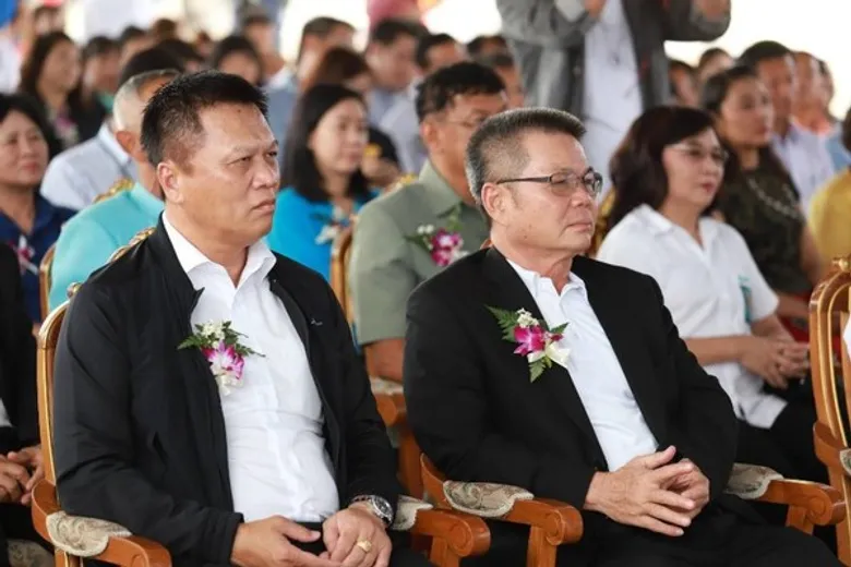 มอบโฉนดที่ดินแปลงใหม่ จังหวัดพิษณุโลก พัฒนาพื้นที่อย่างยั่งยืน