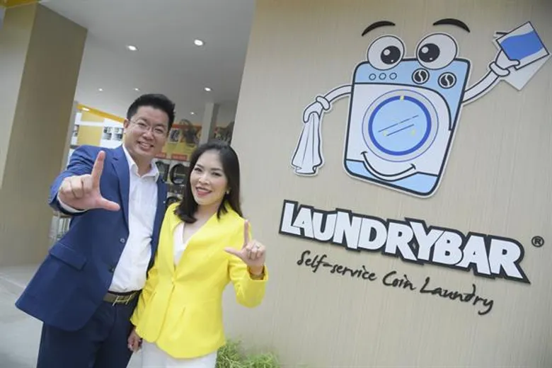 ลอนดรี้บาร์ แบรนด์ร้านสะดวกซักอันดับ 1 ในอาเซียน พร้อมบุกไทย เปิดมาสเตอร์แฟรนไชส์เป็นทางการตอบรับนักลงทุน เจาะกลุ่มผู้บริโภคกับกลยุทธให้น้ำยาซักผ้า น้ำยาปรับผ้านุ่ม และน้ำยาฆ่าเชื้อฟรีรายแรก