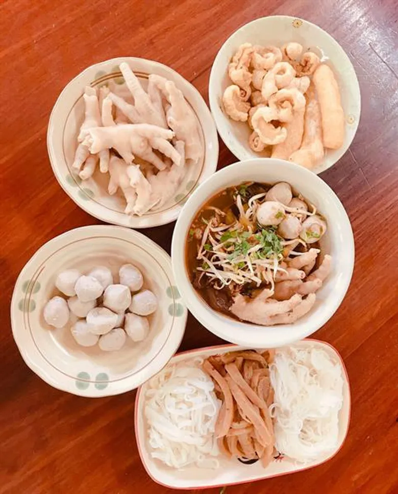 เซ็นทรัลพลาซา ลำปาง จัดงาน Lampang City เส้นปีที่ 2 กินก๋วยเตี๋ยว เที่ยวเมืองรอง คัดสรรร้านก๋วยเตี๋ยวชื่อดังจากทุกอำเภอในจังหวัดลำปางมาไว้ในที่เดียว ระหว่างวันที่ 11-15 ก.ย.62