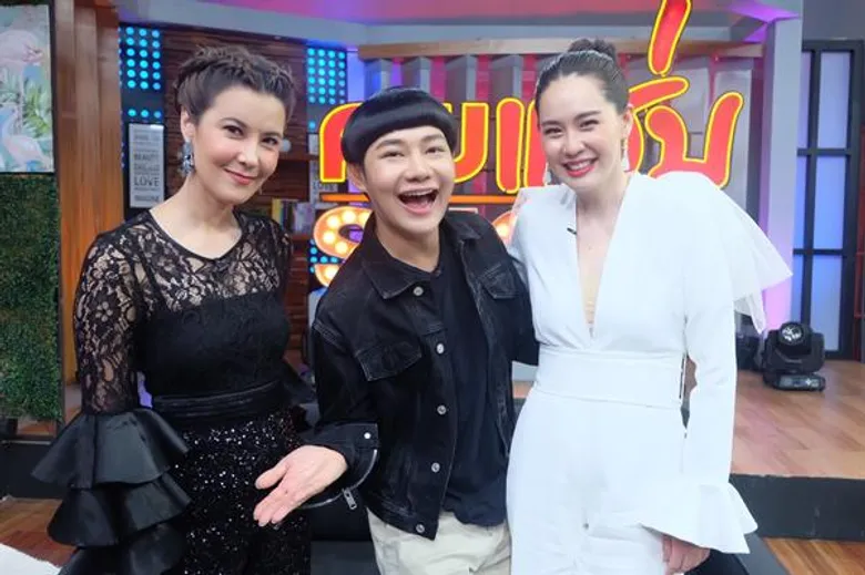 “ดีเจนุ้ย” ระทึก! เจอโรคจิตโชว์คลิปโป๊กลางรถไฟฟ้า