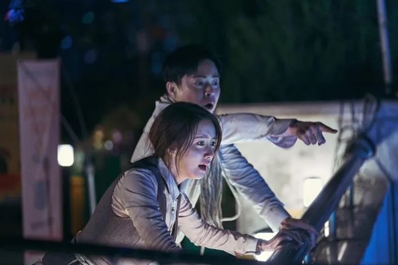 “ยุนอา” SNSD ฉายเดี่ยวหนีหมอกมรณะใน “Exit (ฝ่าหมอกพิษ ภารกิจรัก)”