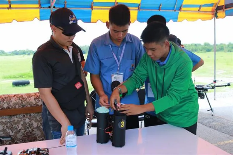 ทีม รร.วิทยาศาสตร์จุราภรณราชวิทยาลัย จ.นครศรีธรรมราชคว้าแชมป์ “THAILAND CANSAT – ROCKET COMPETITION 2019”