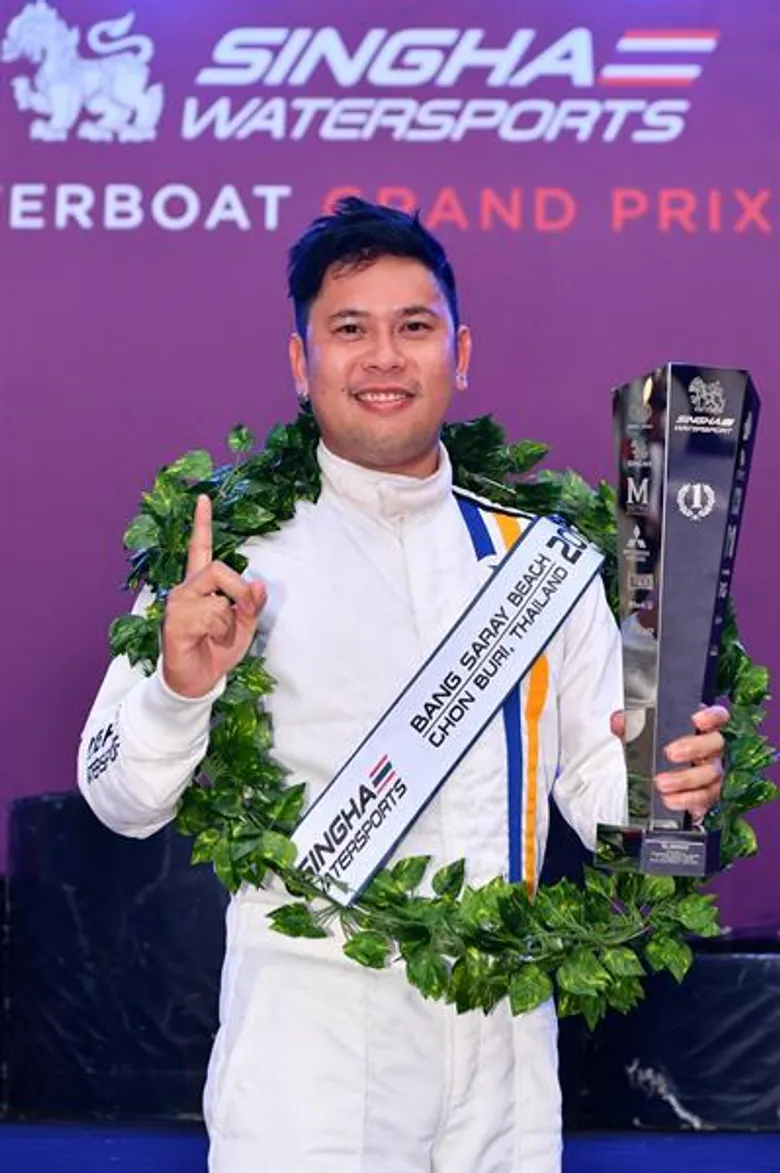 เรือจากBGCแรงจัดเข้าป้ายทั้งสองโมโต แชมป์เอฟวันสิงห์วอเตอร์สปอร์ตที่บางเสร่