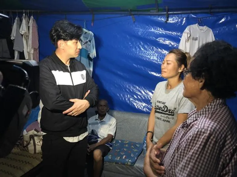 “หนุ่ม กรรชัย” เป็นตัวแทน ช่อง 3 ลงพื้นที่ ช่วยเหลือผู้ประสบภัยน้ำท่วม