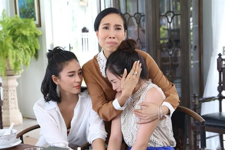 “เพลิงรักเพลิงแค้น” นำ จุ๋ย วรัทยา ปะทะ ศรีริต้า เจนเซ่น ครั้งแรก !! ดีกรีความแซ่บไม่แพ้ใคร คอนเฟิร์มจากลายเซ็นผู้จัด “หน่อง-อรุโณชา ภาณุพันธุ์”