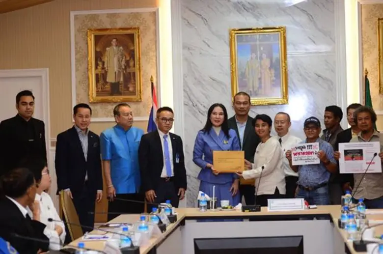 “รมช.มนัญญา”เร่งรวบรวมข้อมูลจ่อฟันสารเคมีกำจัดศัตรูพืชที่มีความเสี่ยงสูง 3 ชนิด ก่อนเสนอ คกก.วัตถุอันตราย