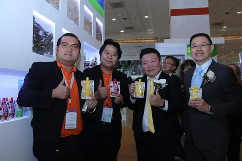 ภาพข่าว: "องอาจ ปัญญาชาติรักษ์" ที่ปรึกษารัฐมนตรีกระทรวง อว.เยี่ยมชมบูธผลงานวิจัยบริการด้านอาหาร วว.ในงาน Fi Asia 2019