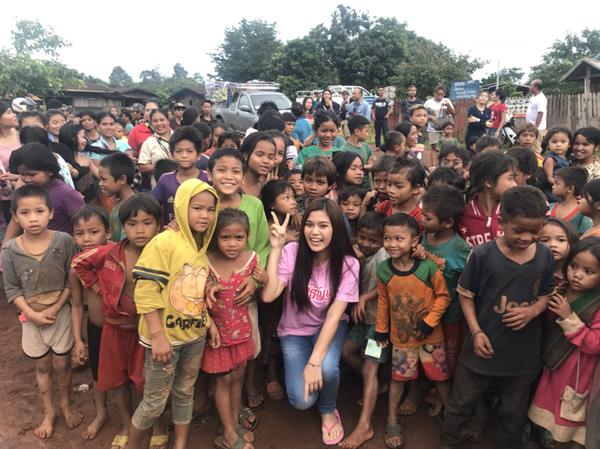 แบบอย่างเยาวชนจิตอาสา “เบิ้ล ปทุมราช - ธัญญ่า อาร์สยาม” เมื่อได้มา ต้องตอบแทนคืนสู่สังคม