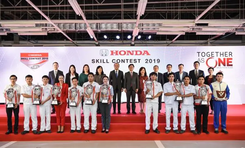 ฮอนด้า จัดการแข่งขันทักษะพนักงาน ประจำปี 2562 (Honda Skill Contest 2019) เดินหน้าส่งเสริมและพัฒนาทักษะบุคลากรเพื่อยกระดับการบริการทั่วประเทศ พร้อมมุ่งสู่เป้าหมายแบรนด์อันดับ 1 ในใจลูกค้า