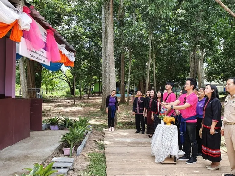 ภาพข่าว: เจอเนสส์ คิดส์ ช่วยน้องๆ ซ่อมแซมห้องน้ำในโรงเรียน