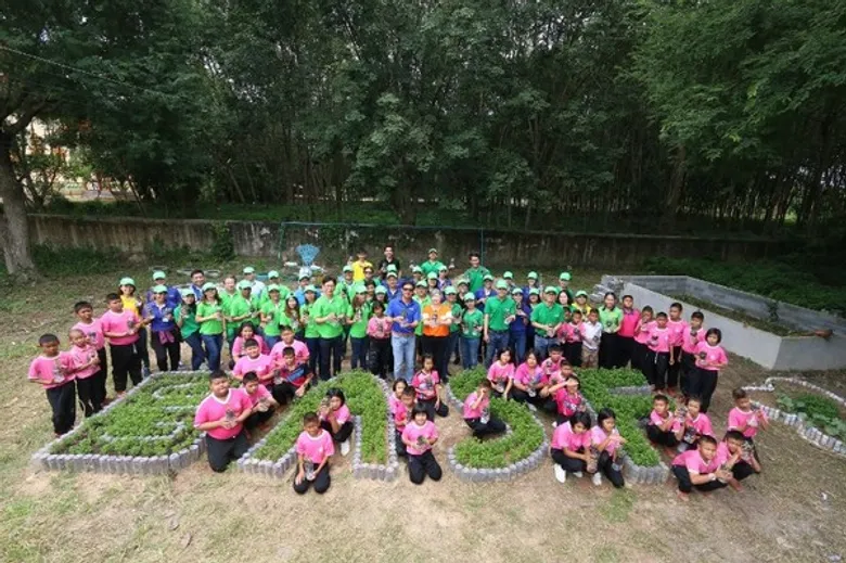 บีเอเอสเอฟจับมือมูลนิธิศุภนิมิต ใช้ Eco Brick พัฒนาโรงเรียนในอำเภอปลวกแดง จังหวัดระยอง