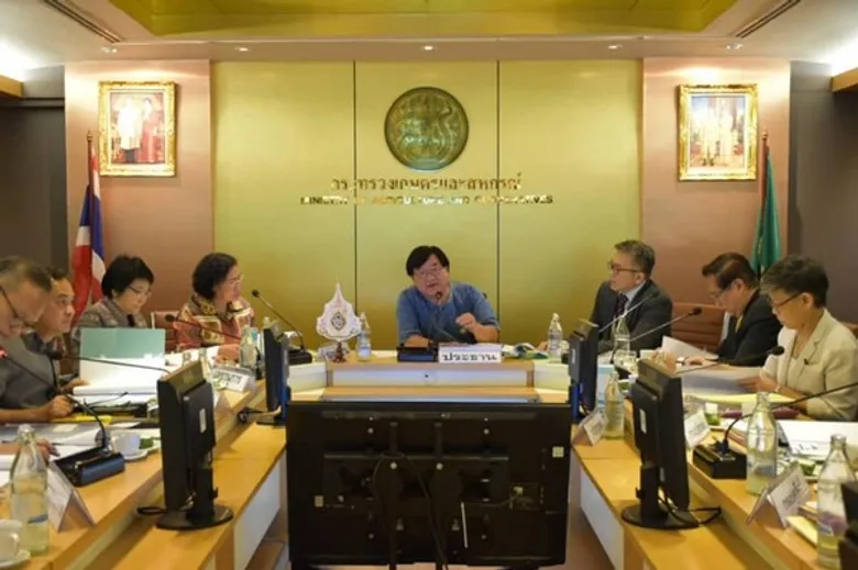 “ประภัตร” เล็งออกมาตรฐานปางช้าง ควบคุมการเลี้ยงถูกต้องตามหลักสวัสดิภาพสัตว์