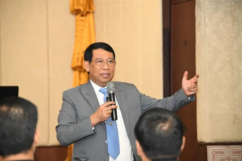 ภาพข่าว: สอศ.นำผู้บริหารสถานศึกษาร่วมยกระดับพัฒนาอาชีวศึกษาระบบทวิภาคี จัดเต็ม 5 ภาค