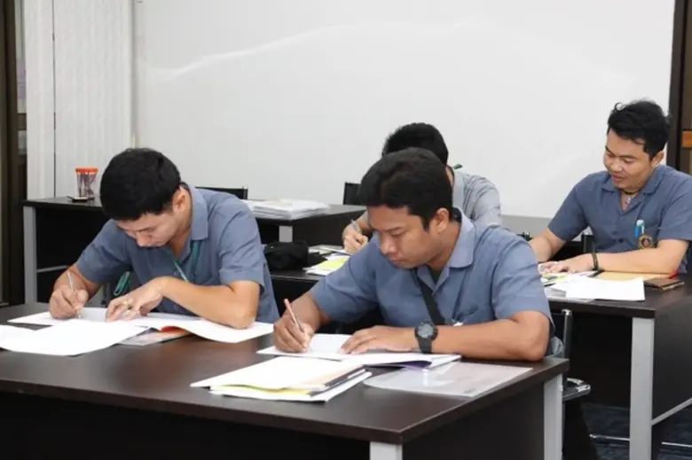 ภาพข่าว : สถาบันนวัตกรรมเทคโนโลยีไทย-ฝรั่งเศส จัดอบรมการติดตั้งไฟฟ้าภายในอาคาร