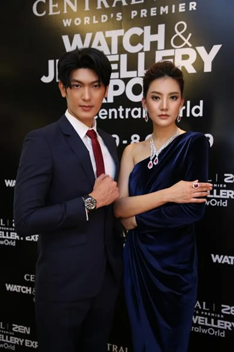 ห้างเซ็นทรัล ผนึกเซ็นทรัลเวิลด์ จัดงานมหกรรมนาฬิกา – จิวเวลรี่ สุดยิ่งใหญ่ครั้งแรกในไทย สบช่องโกลเด้นวีค นักท่องเที่ยวจีน มาไทย และซีแอลเอ็มวี ดันยอดทะลุเป้า 800 ล้านบาท