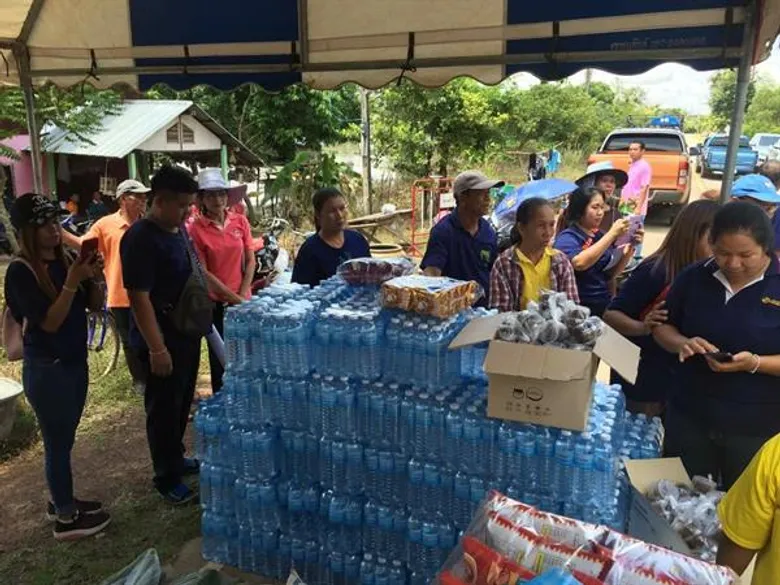 กรมส่งเสริมสหกรณ์ระดมเจ้าหน้าที่ลงพื้นที่ช่วยเหลือเยียวยาสมาชิกสหกรณ์และผู้ประสบภัยน้ำท่วม 21 จังหวัด เตรียมเปิดจุดบริการซ่อมเครื่องจักรกลการเกษตรพร้อมฟื้นฟูอาชีพหลังน้ำลดทันที