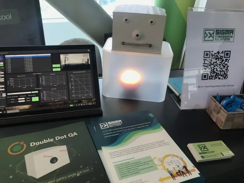 Double Dot QA จากงานวิจัยสู่นวัตกรรมทางการแพทย์ ราชวิทยาลัยจุฬาภรณ์โชว์ผลงาน อุปกรณ์ตรวจสอบมุมการฉายรังสีรักษามะเร็ง พร้อมต่อยอดในเชิงพาณิชย์