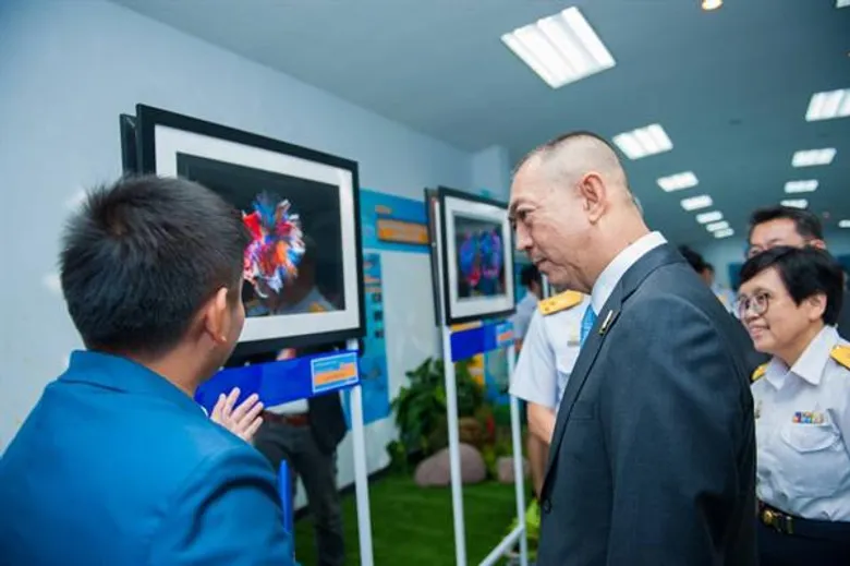 รมว.กษ. เปิดงาน "วันสถาปนากรมประมงปีที่ 93" และ “วันประมงแห่งชาติ ประจำปี 2562” พร้อมยืนหยัดเพื่อพัฒนาและขับเคลื่อนภาคการประมงของไทย เพื่อให้เกษตรกร ชาวประมง และประชาชนในประเทศได้มีทรัพยากรสัตว์น้ำไว้ใช้อย่างยั่งยืน