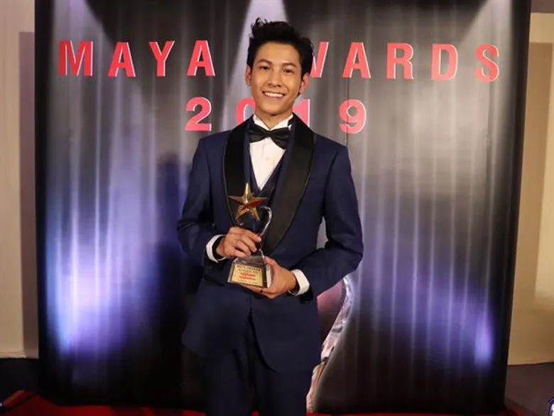 “คริส-สิงโต-ออฟ-กัน” สุดดีใจ!!!! คว้ารางวัล “นักร้องสตริงชาย,หนุ่มเจ้าเสน่ห์,ดาราคู่ขวัญ (คู่จิ้น) ขวัญใจมหาชน” ในงาน “MAYA AWARDS 2019”
