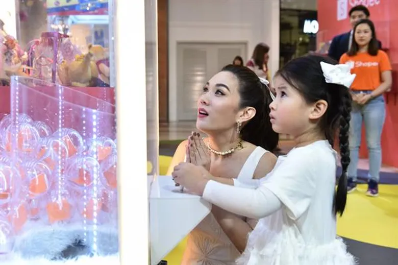 เดอะ วอลท์ ดิสนีย์ ประเทศไทย จับมือช้อปปี้ เอาใจแฟนๆ ขาช้อปทั่วประเทศ เปิดแคมเปญ 'ดิสนีย์ ฟันแทสติก บาซาร์’ ยกขบวนสินค้าลิขสิทธิ์จากหลายแบรนด์พันธมิตรชื่อดังมาให้เลือกช้อปอย่างจุใจ!