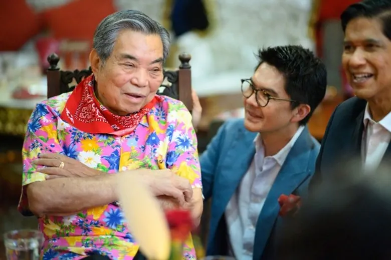 ฉลอง 8 ปีสมาคมกงสุลกิตติมศักดิ์ ประเทศไทย-ร่วมบริจาคช่วยน้ำท่วม