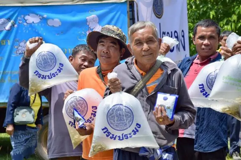 กรมประมงผนึกกำลังหนุนพันธุ์สัตว์น้ำและจุลินทรีย์ปม.1 ร่วมโครงการ "จิตอาสากระทรวงเกษตรและสหกรณ์ ช่วยเหลือ ฟื้นฟู ดูแลเกษตรกรผู้ประสบภัย"