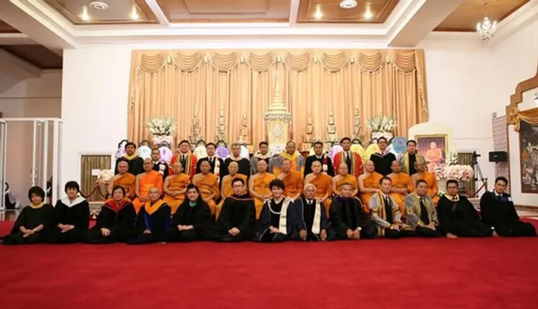 ม.ศรีปทุม ถวายปริญญาดุษฎีบัณฑิตกิตติมศักดิ์และสวดพระอภิธรรมเจ้าประคุณสมเด็จพระพุทธชินวงศ์