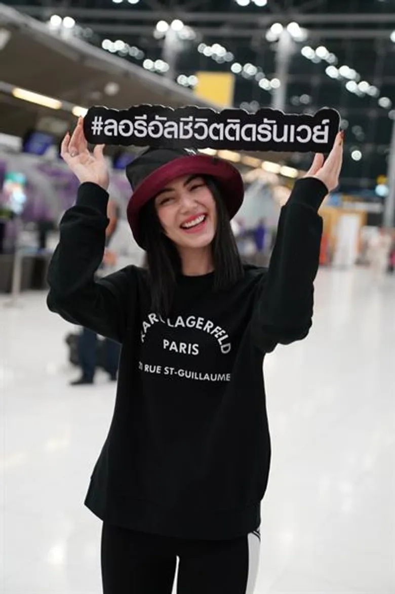 จับตาดูให้ดี! ใหม่ ดาวิกา โฮร์เน่ เตรียมสะกดคนดูทั่วโลกอีกครั้ง Spokesperson ลอรีอัล ปารีส เมคอัพ คนไทยหนึ่งเดียวบนรันเวย์โลก “Paris Fashion Week 2019”