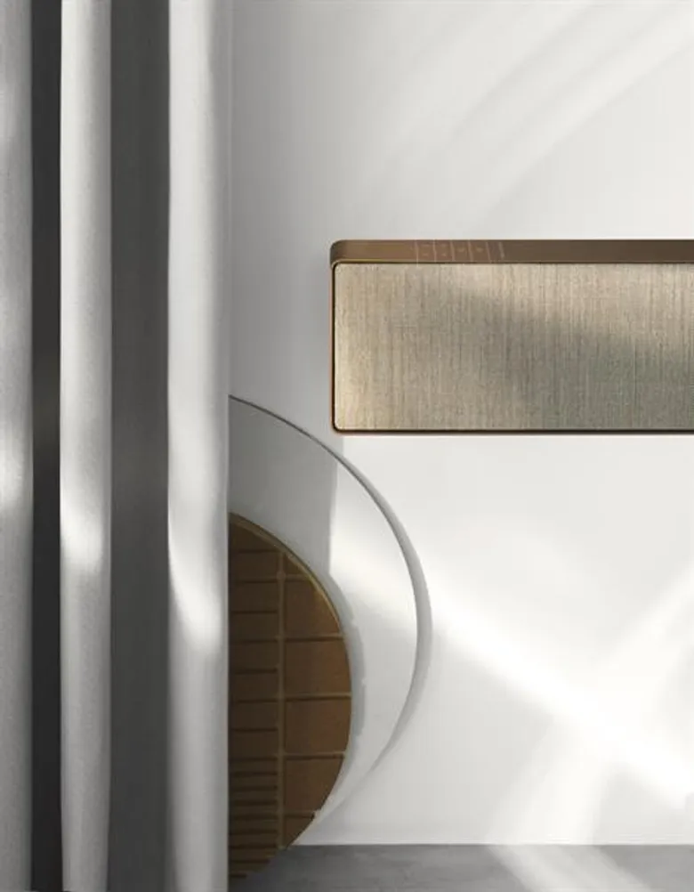 สัมผัสประสบการณ์ใหม่กับซาวด์บาร์รุ่นแรก “Beosound Stage” จาก Bang & Olufsen