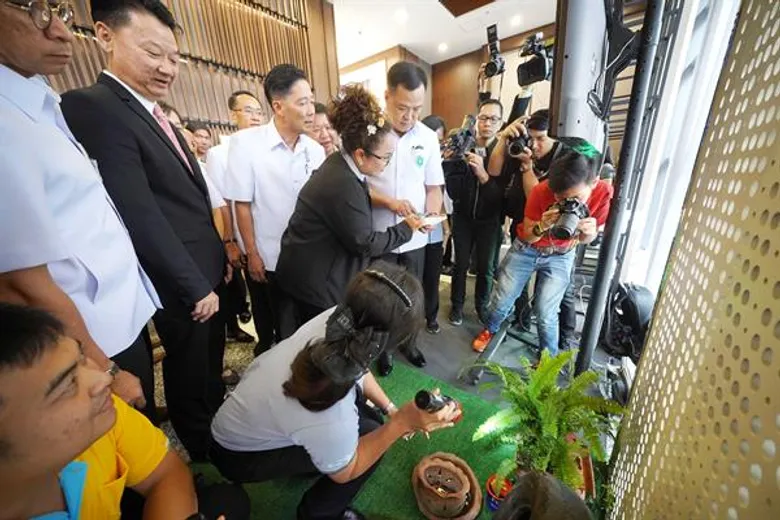 เอไอเอส นำนวัตกรรมดิจิทัลช่วยงานด้านสาธารณสุขร่วมบูรณาการข้อมูลเฝ้าระวังโรคติดต่อจากยุงลาย ตอกย้ำแนวคิด Digital For Thais